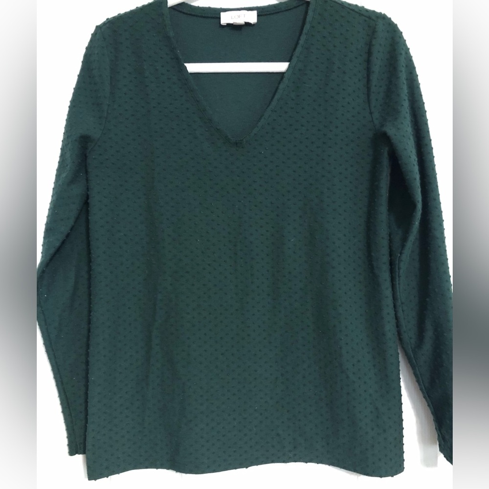 Loft green long sleeve V‎ neck textured shirt women’s size small